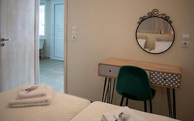 Voukelari Rooms